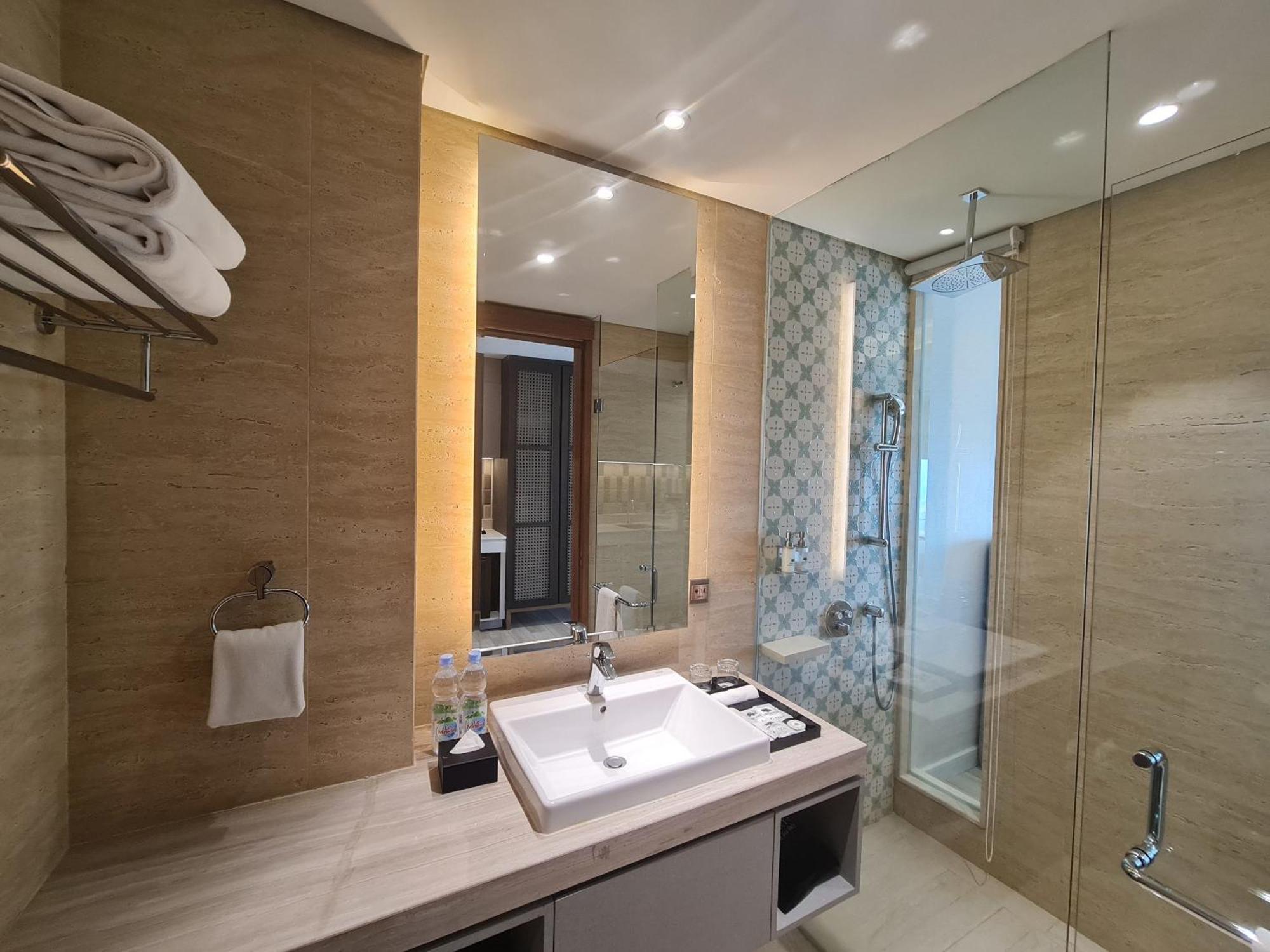 Trembesi Hotel سيربونغ المظهر الخارجي الصورة