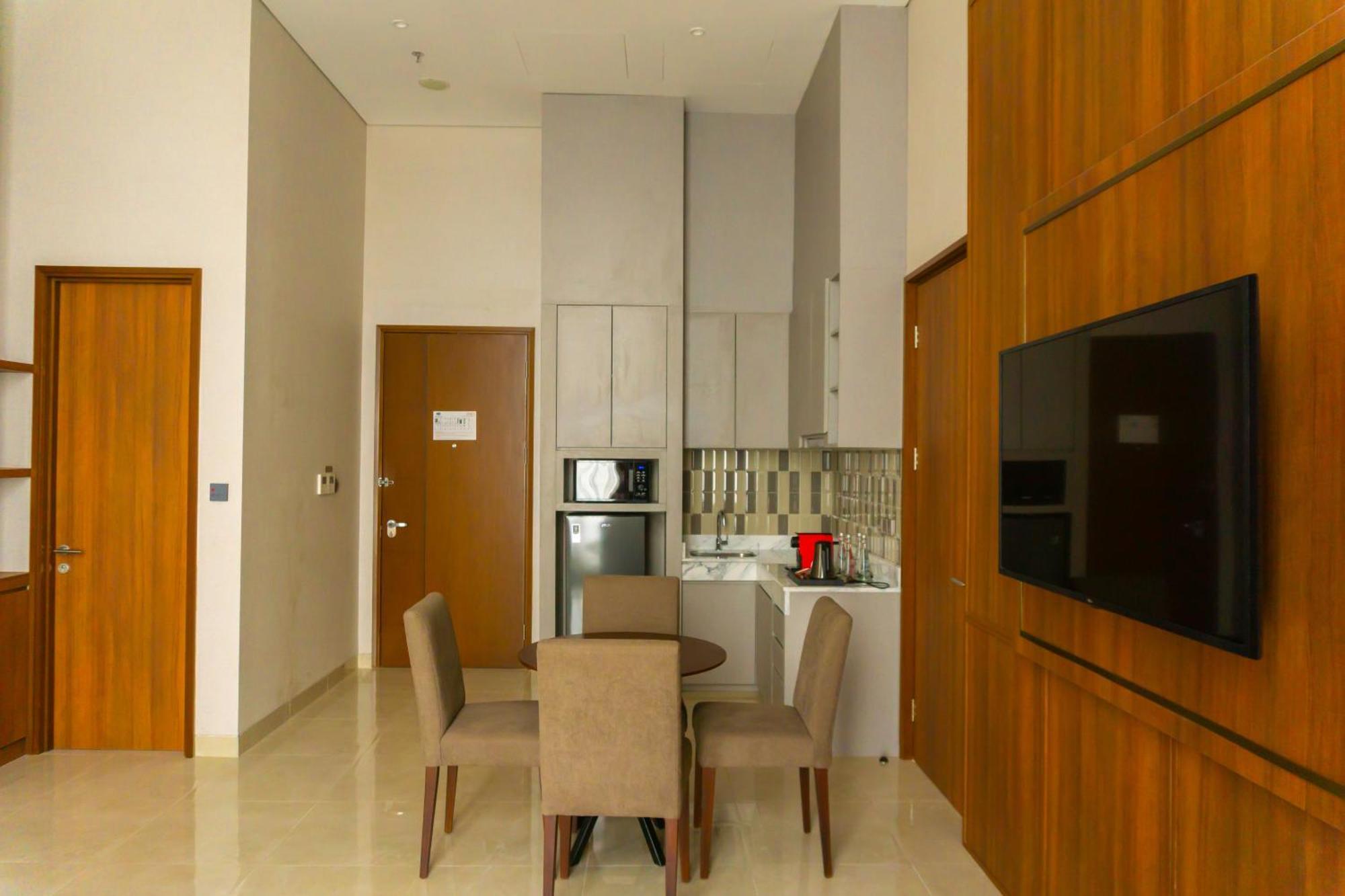 Trembesi Hotel سيربونغ المظهر الخارجي الصورة