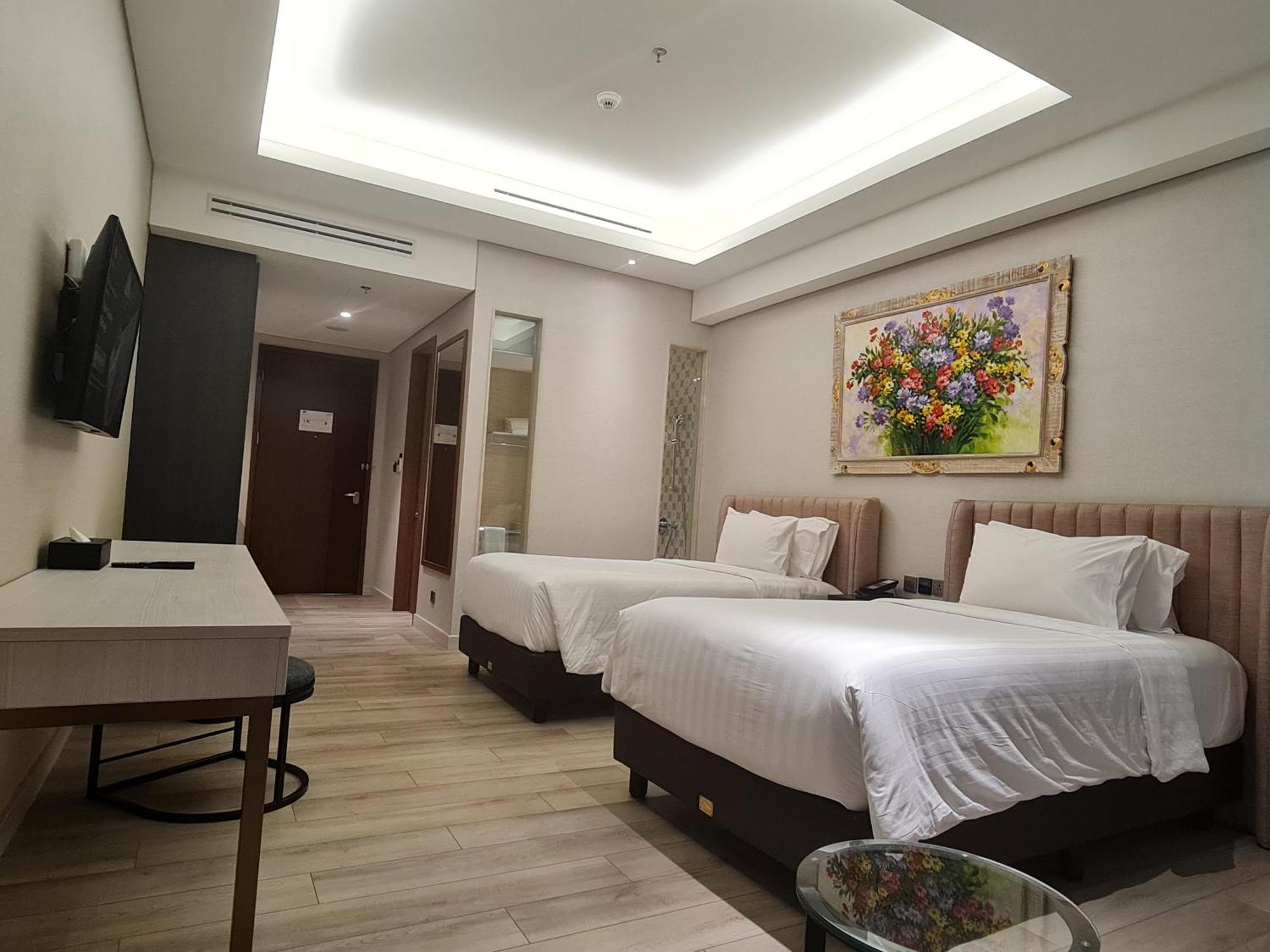Trembesi Hotel سيربونغ المظهر الخارجي الصورة